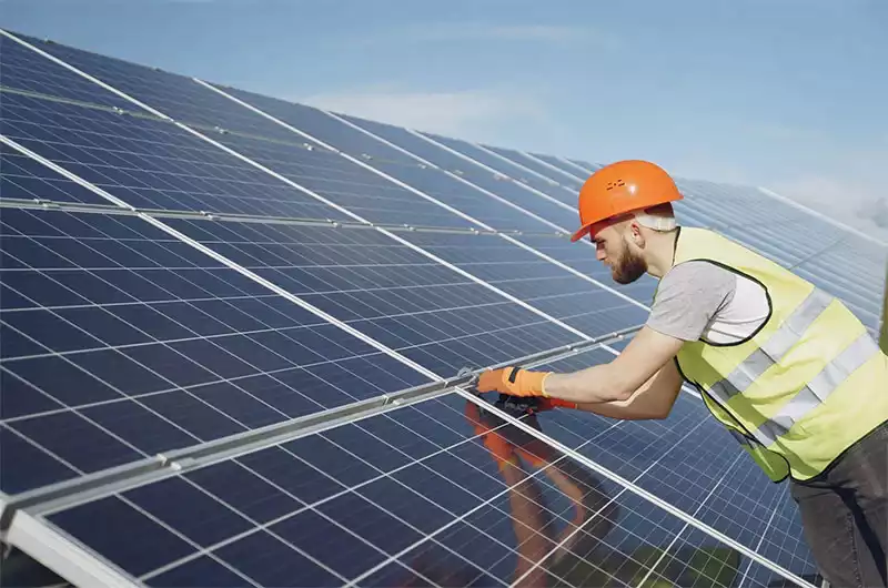 Residential & Commercial Solar Installation in Orange County: What to Know in 2025